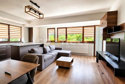 Apartament cu 3 camere semidecomandat, mobilat în Florești