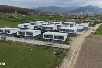 Casă cu 4 camere în Rășinari - 3