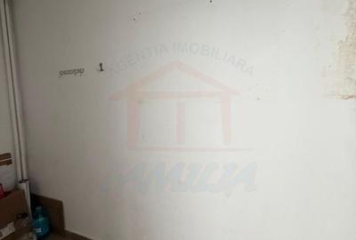 Spațiu comercial, de 53 mp, în Central