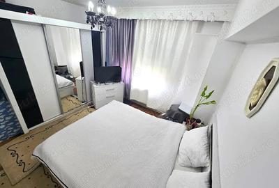 Apartament cu 3 camere în Micro 15 - 5