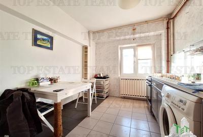 Apartament cu 4 camere decomandat în Tei - 9