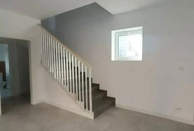Apartament cu 4 camere în Central - 14