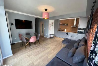 Apartament cu 4 camere decomandat în Central - 2