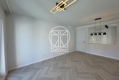 Apartament cu 3 camere decomandat în Exterior Vest