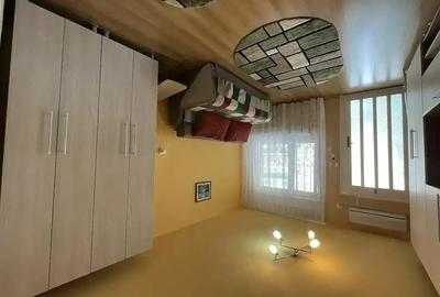 Casă cu 6 camere cu Canalizare în Central - 6