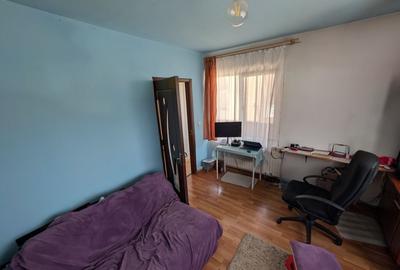 Apartament cu 3 camere decomandat în Florești - 1