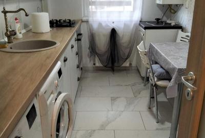 Apartament cu 2 camere decomandat în Galata