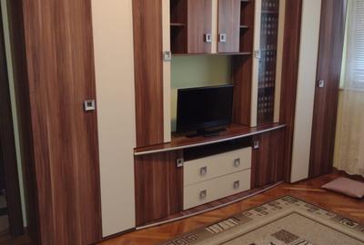 Apartament cu 2 camere semidecomandat în Casa de Cultură