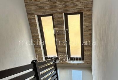 Casă cu 4 camere cu Teren 700 Mp în Central - 7