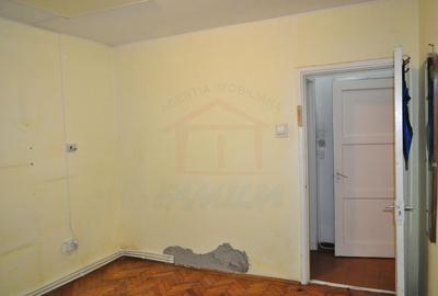 Apartament cu 2 camere decomandat în Piața Centrală - 11