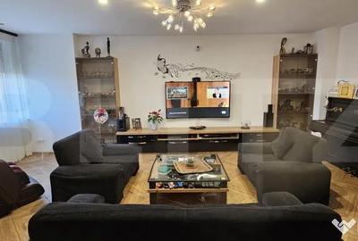 Apartament cu 4 camere decomandat în Central - 5