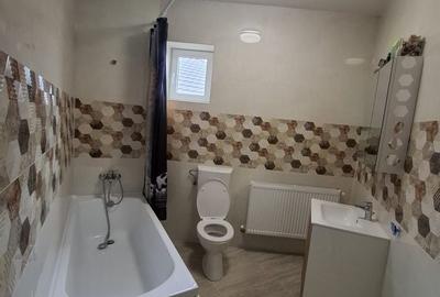 Casă cu 4 camere în Adunații-Copăceni