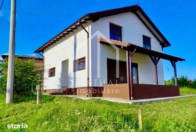 Casă cu 5 camere cu Teren 372 Mp în Roșia - 13