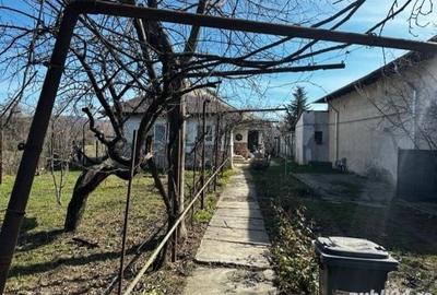 Casă cu 3 camere în Boldești