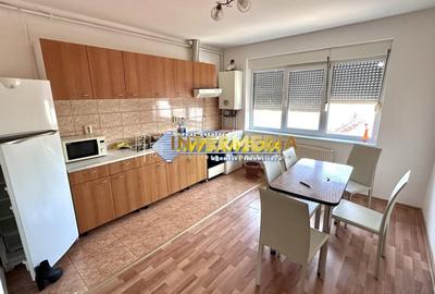 Apartament cu 2 camere decomandat, mobilat în Cetate