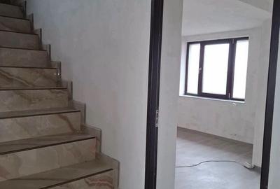 Casă cu 6 camere cu Teren 517 Mp în Central - 2
