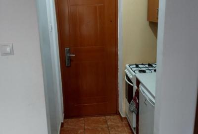 Garsonieră decomandată în Central