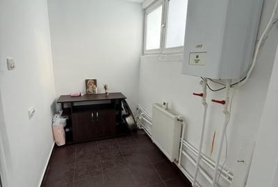 Garsonieră decomandată în Calea Severinului