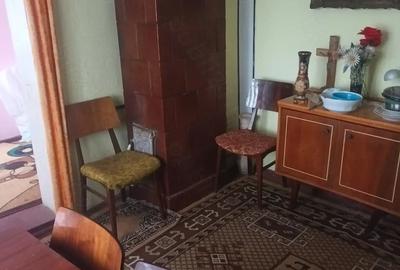 Casă cu 4 camere cu Teren 22 Mp în Central