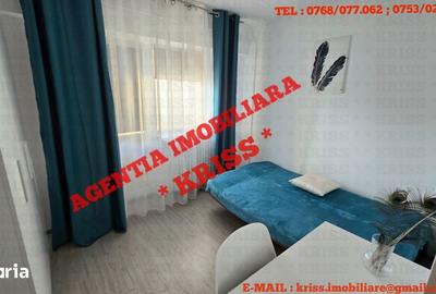 Apartament cu 4 camere decomandat în Central - 1