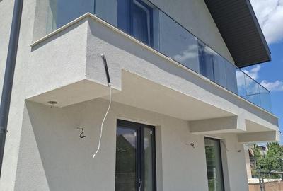 Casă cu 4 camere în Central
