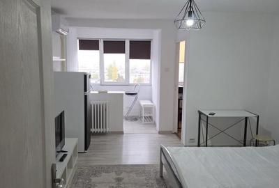 Garsonieră semidecomandată în Brazda lui Novac
