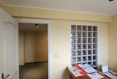 Apartament cu 4 camere în Decebal - 9