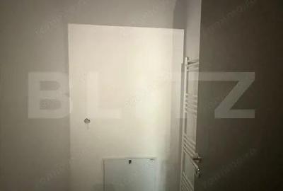 Apartament cu 3 camere decomandat în Micro 6 - 1