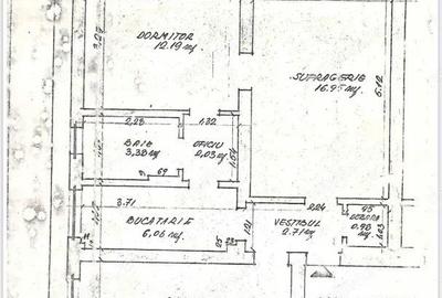 Apartament cu 3 camere semidecomandat în Central