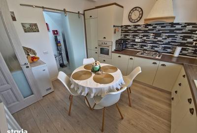 Casă cu 4 camere cu Teren 160 Mp în Palazu Mare - 16