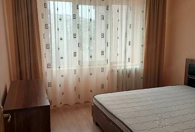 Apartament cu 3 camere decomandat în Gorjului