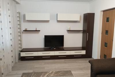 Apartament cu 2 camere decomandat în Geamăna