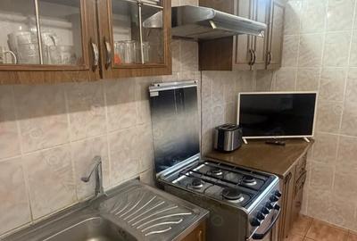 Apartament cu 3 camere decomandat în 9 Mai - 5