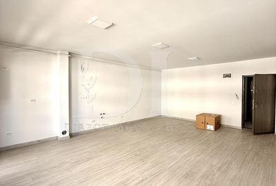 Apartament cu 2 camere semidecomandat în Florești