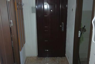 Garsonieră decomandată în Craiovița Nouă - 1