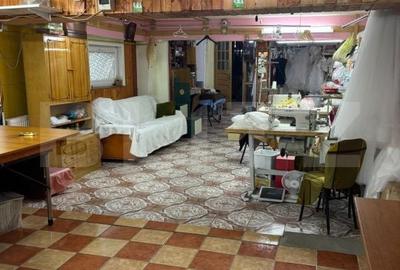 Spațiu comercial, de 280 mp, în Central - 3