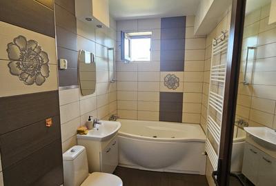 Apartament cu 3 camere decomandat, mobilat în Central - 9