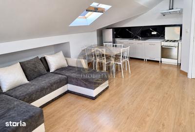 Apartament cu 3 camere decomandat în Cetate