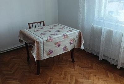 Apartament cu 2 camere semidecomandat în Fălticeni - 4
