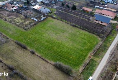 Teren de 1095 mp, în Bucovăț - 2