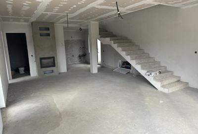 Casă individuală cu 4 camere cu Canalizare în Stolna - 7