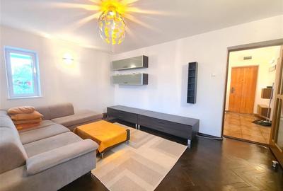 Apartament cu 4 camere decomandat în Târgu Cucu