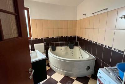 Apartament cu 3 camere decomandat în Central - 4