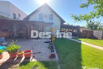 Casă cu 4 camere cu Teren 660 Mp în Central
