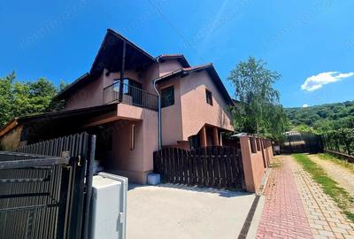 Casă cu 4 camere cu Teren 300 Mp în Goranu - 3