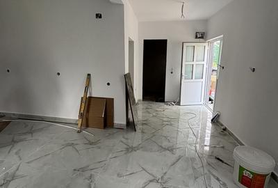 Casă cu 4 camere cu Teren 200 Mp în Central - 4