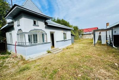 Casă individuală cu 2 camere cu Canalizare în Dobra