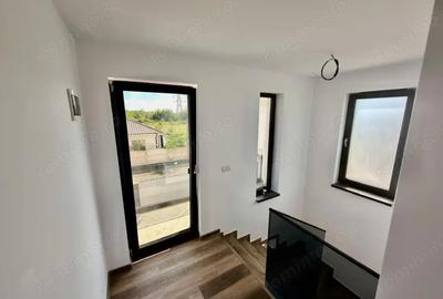 Casă cu Teren 340 Mp în Central - 2