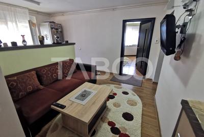 Apartament cu 2 camere decomandat, mobilat în Tilișca