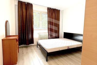 Apartament cu 2 camere decomandat în Drumul Taberei